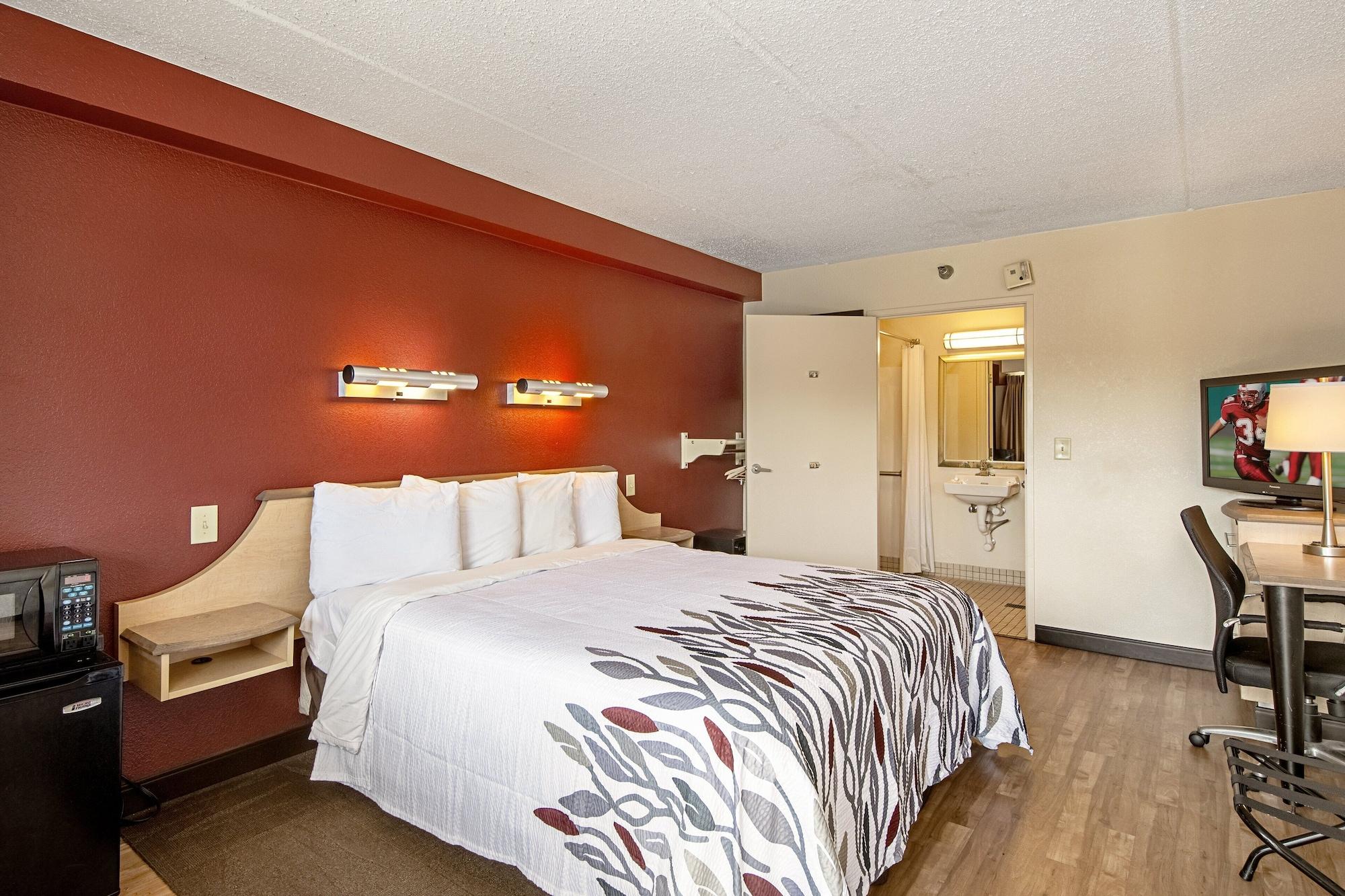 Motel Red Roof 2*