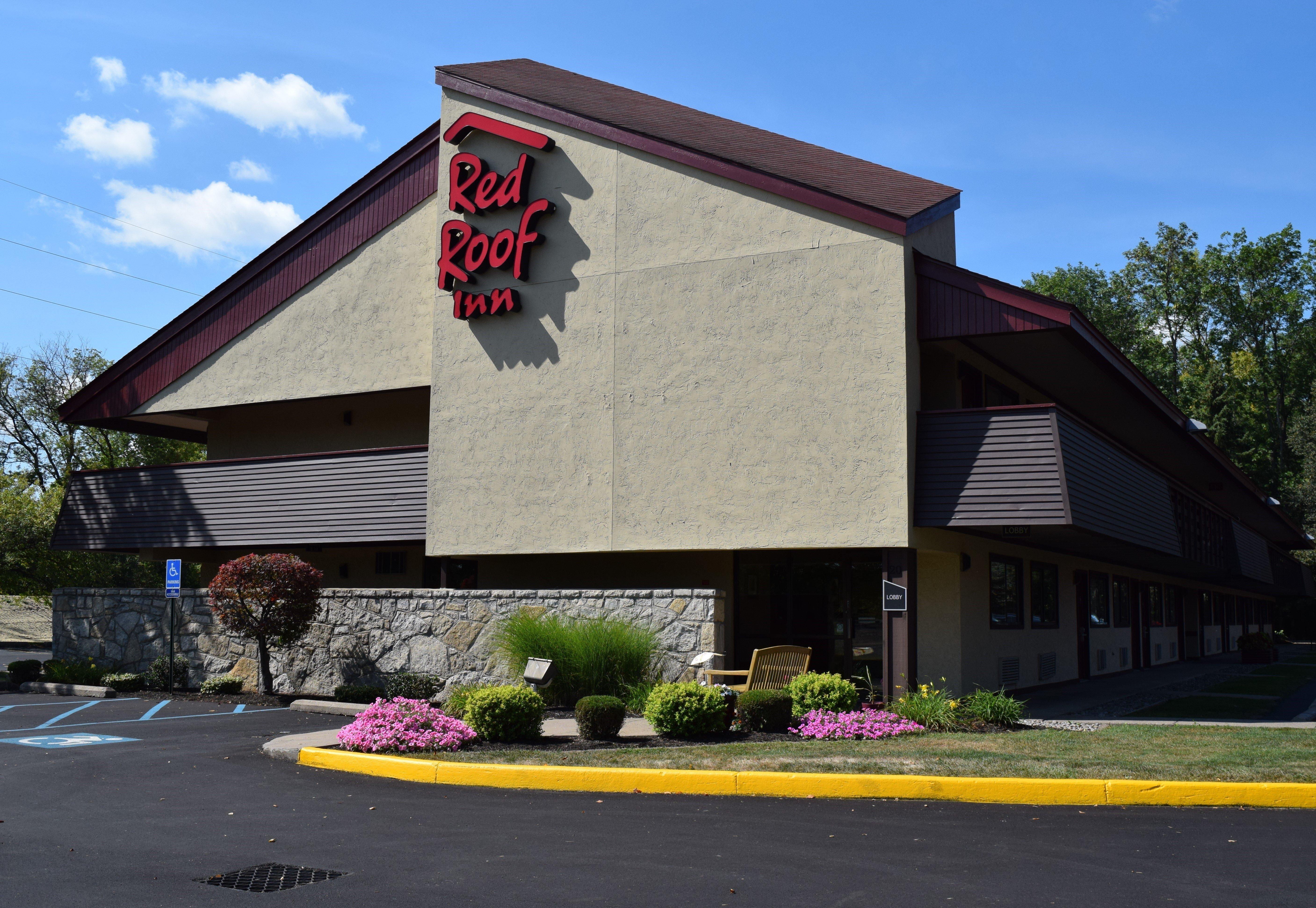 Red Roof Utica